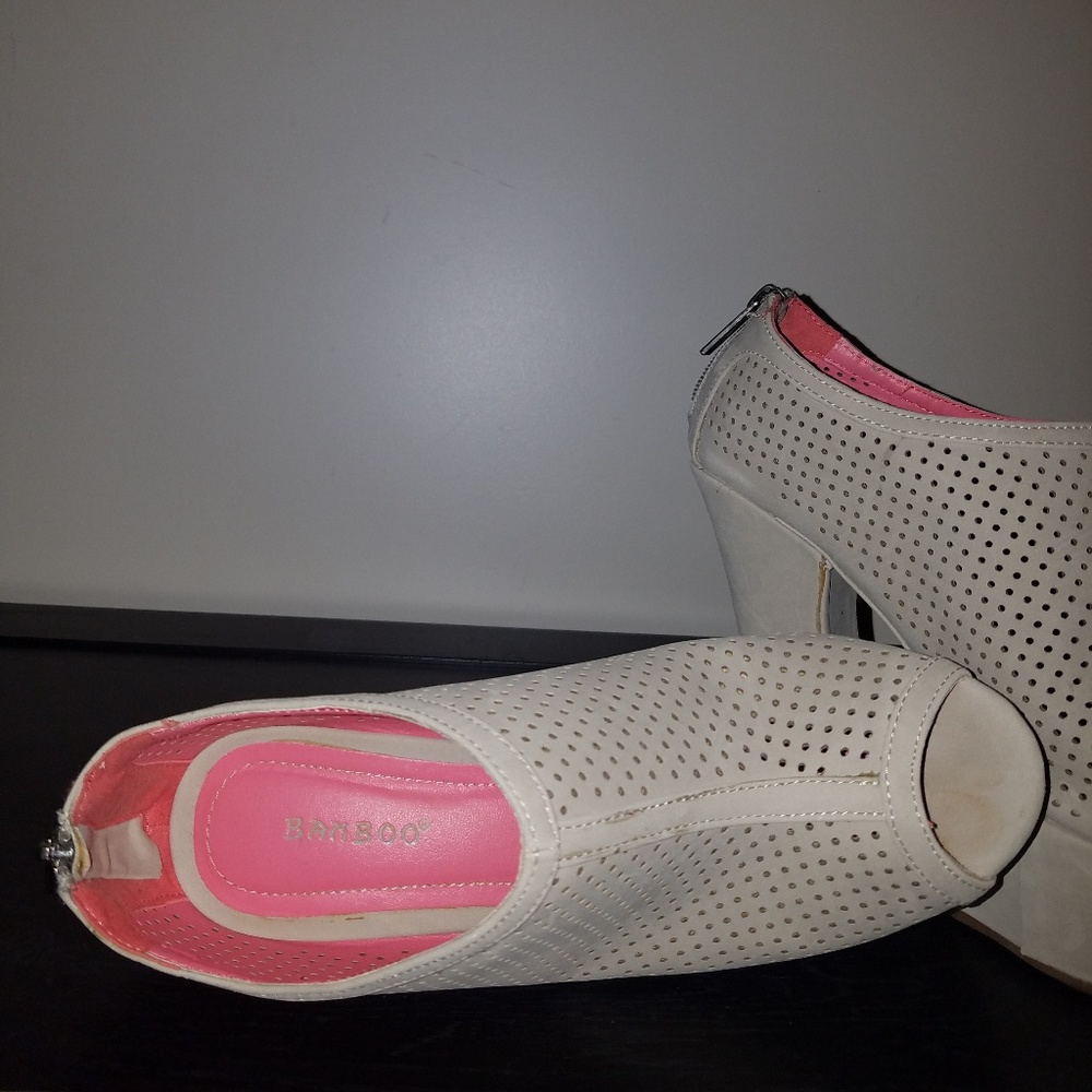 🔥Host Pick🔥 Bamboo Suede Peeptoe Wedges - Picture 3 of 4